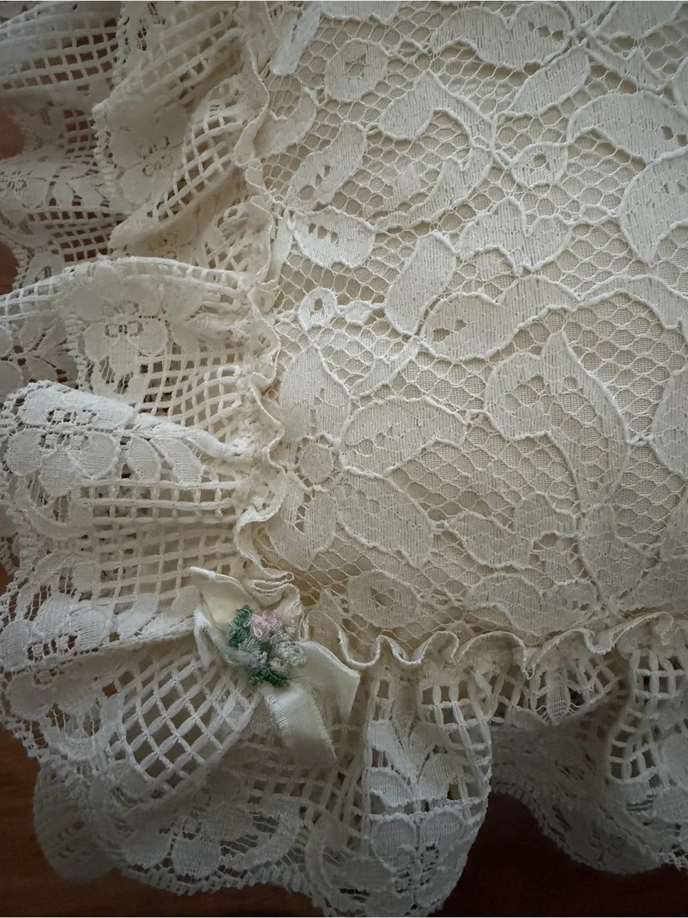N/A elegant cream